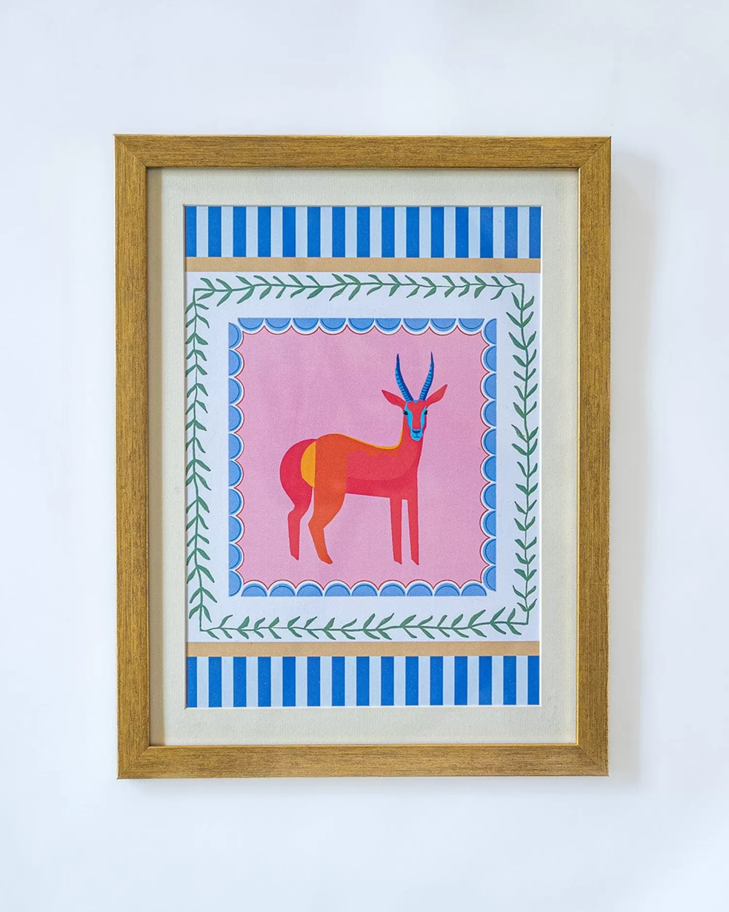 * Wall Decor^Antlers With Wooden Framing