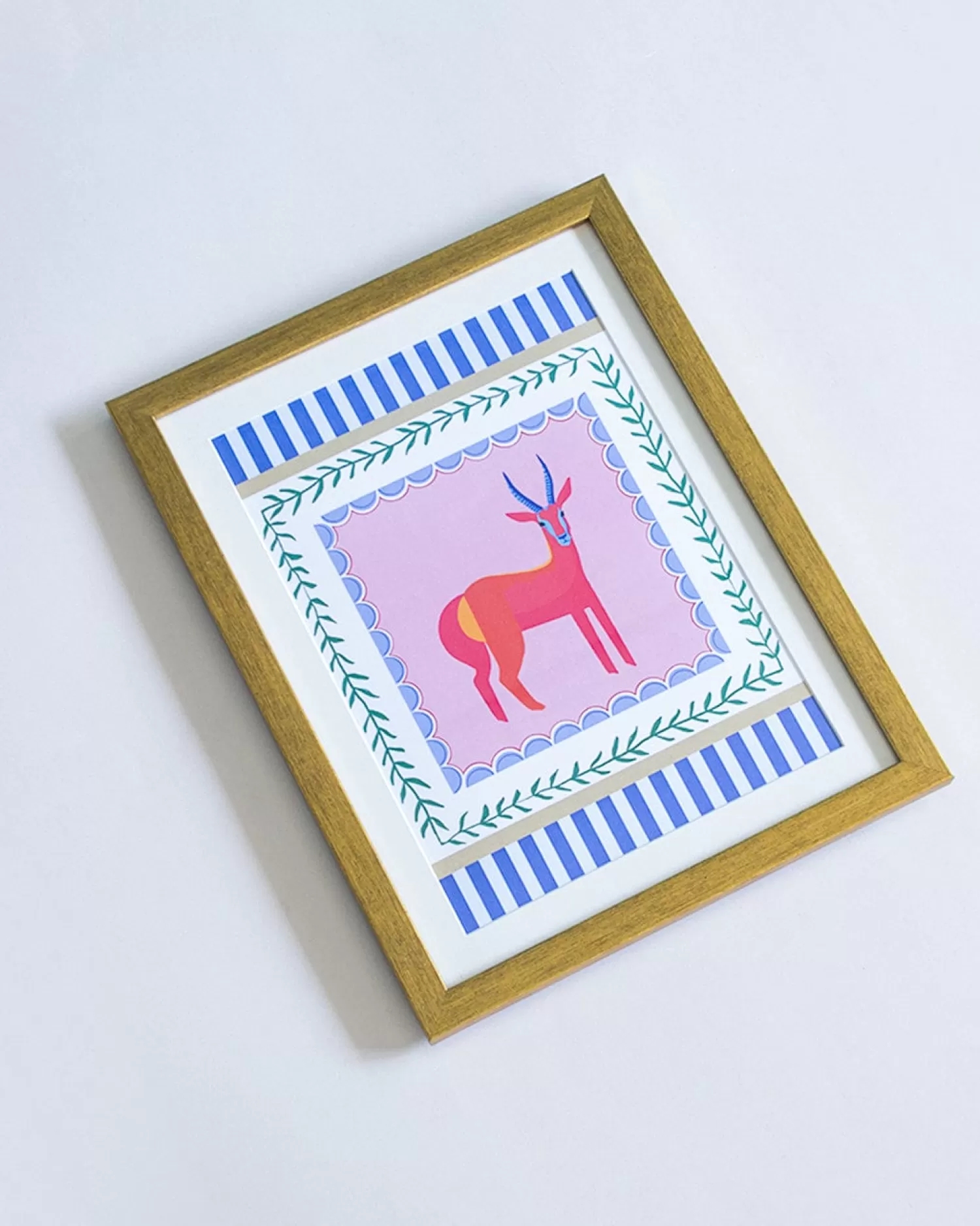 * Wall Decor^Antlers With Wooden Framing