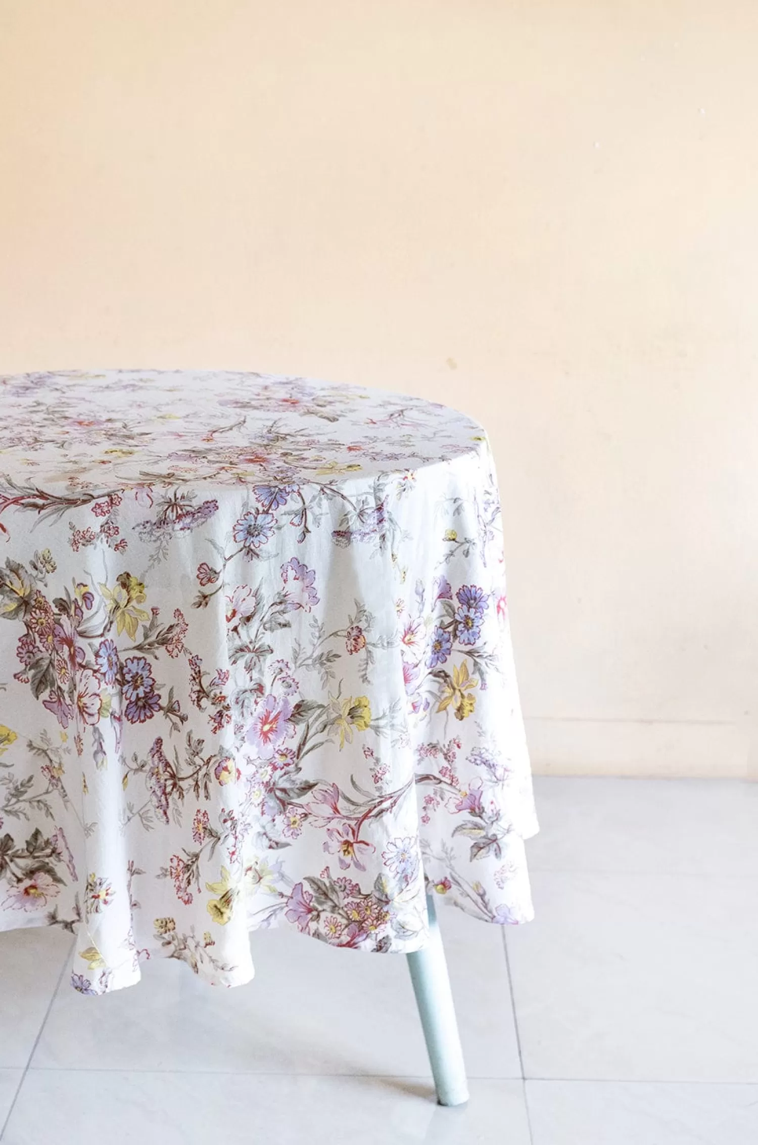 April Cornell Table Linen & Accessories^ Graceful Garden Antique 70" Round Cloth - 6 Seater