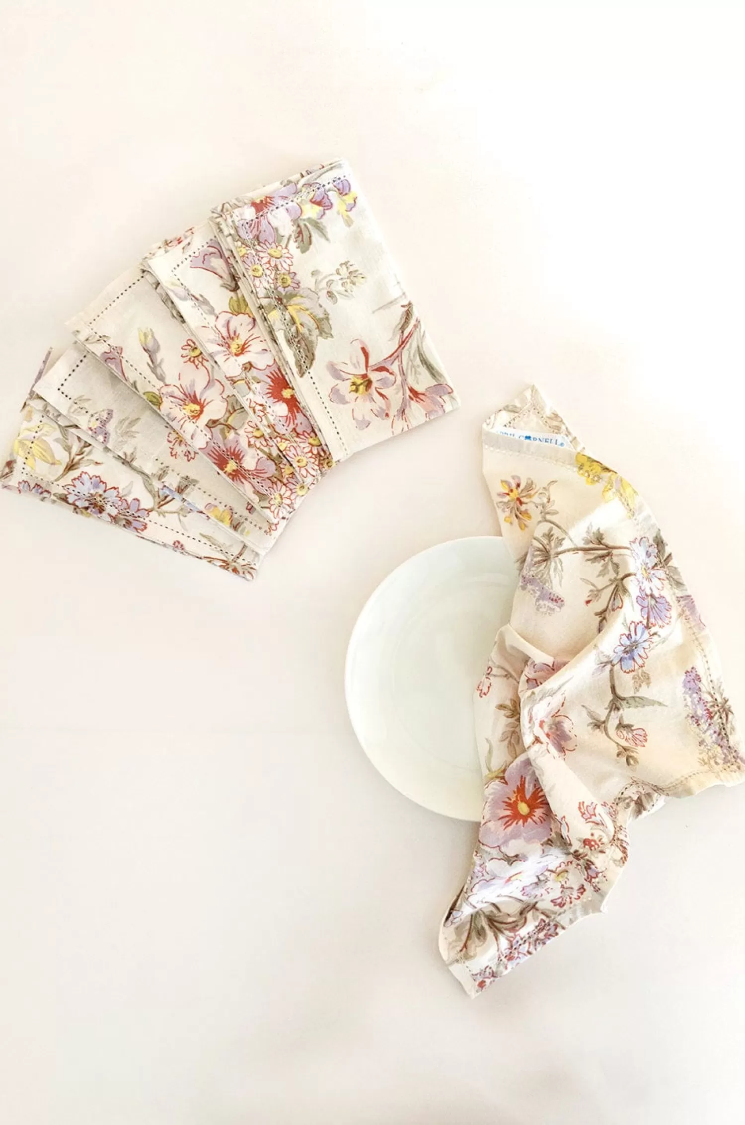 April Cornell Table Linen & Accessories^ Graceful Garden Antique Napkin Set Of 6