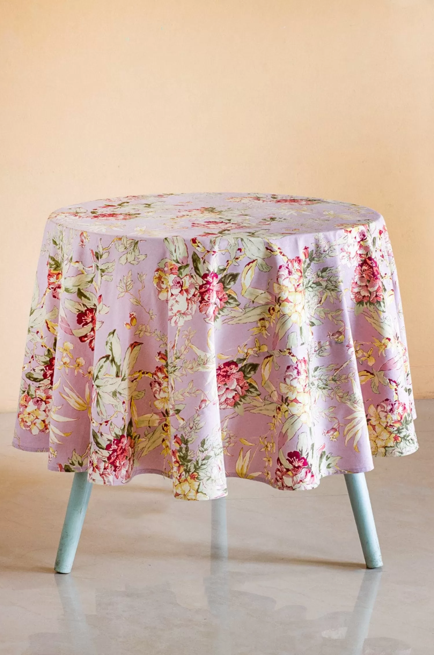 April Cornell Table Linen & Accessories^ Hydrangea Amethyst Antique 70" Round Cloth-6 Seater