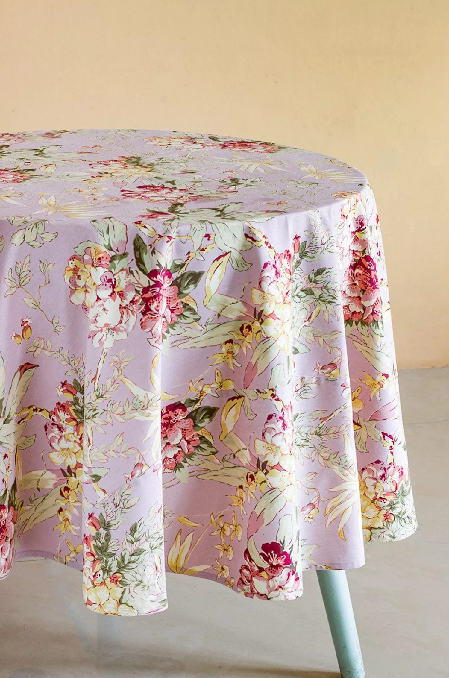 April Cornell Table Linen & Accessories^ Hydrangea Amethyst Antique 70" Round Cloth-6 Seater