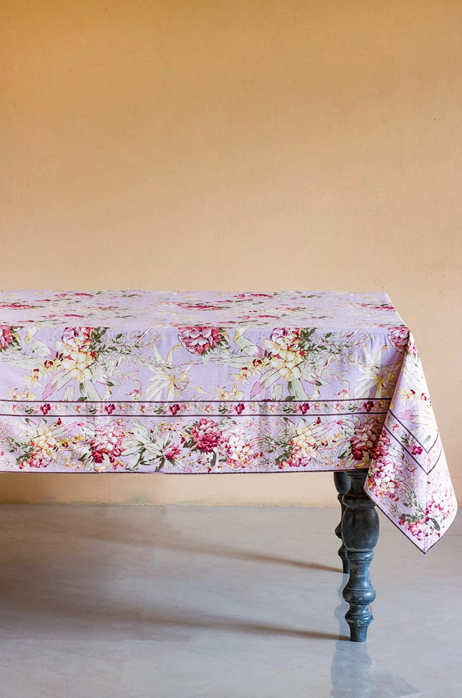 April Cornell Table Linen & Accessories^ Hydrangea Amethyst Dining Cloth-8 Seater
