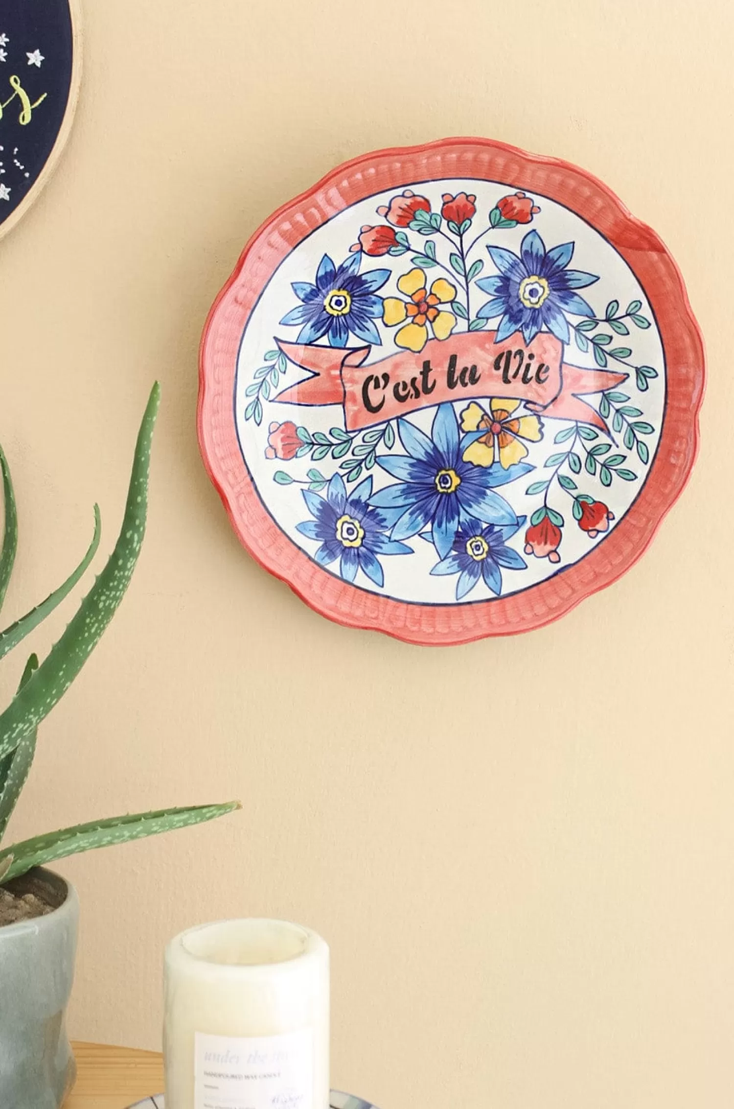 Minhas Pottery Wall Decor^C'Est La Vie Wall Plate