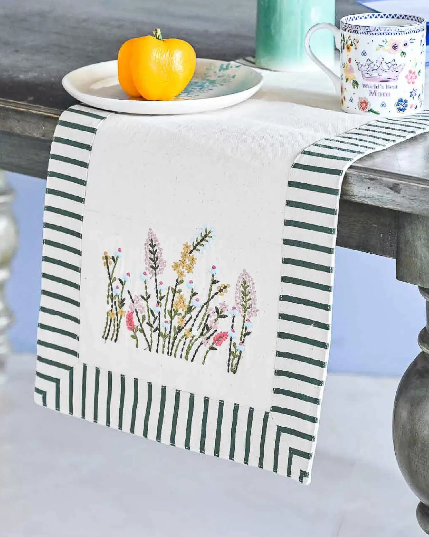 Vanshika Table Linen & Accessories^Let Love Bloom Runner