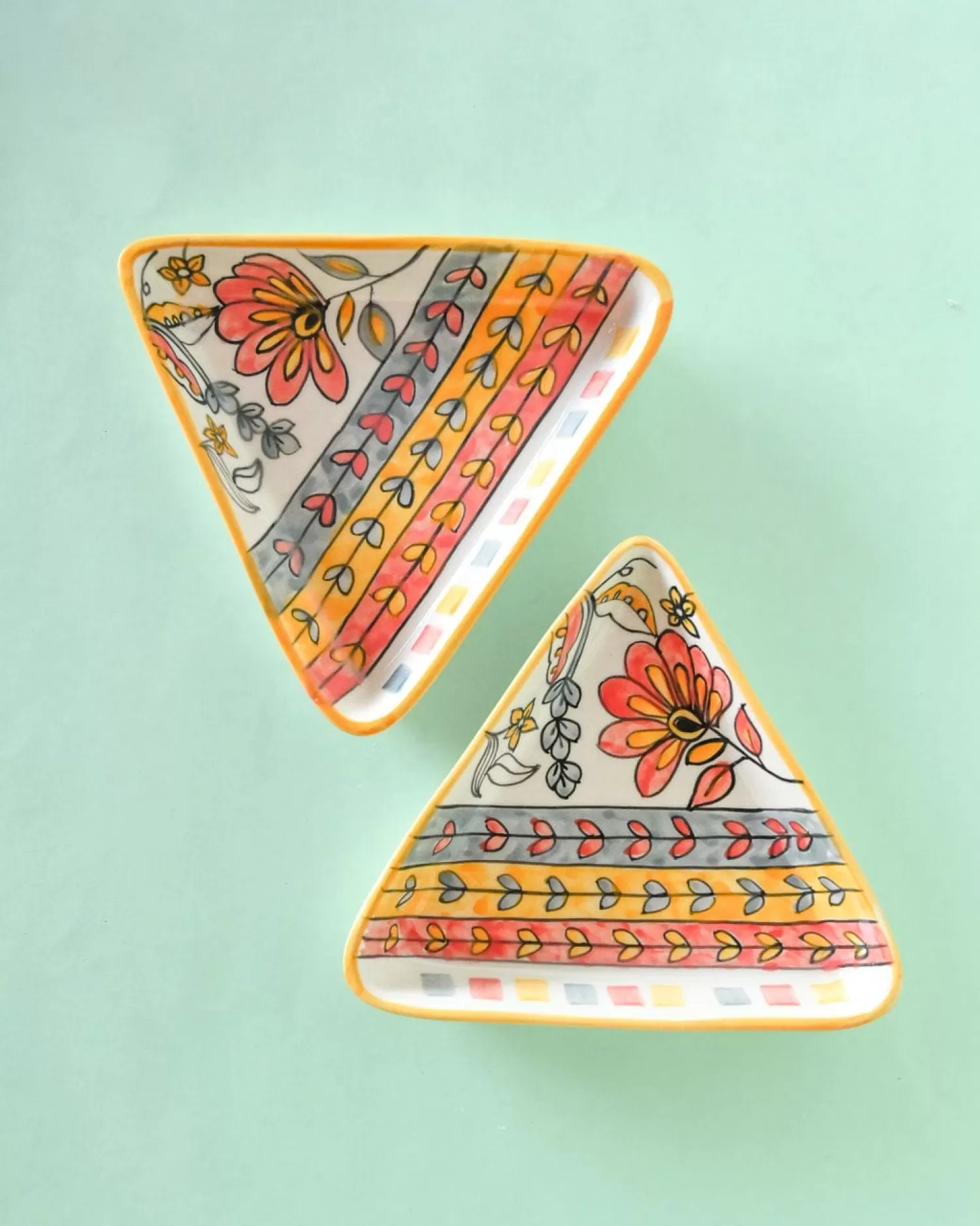 * Platters^Pink Horizon Handpainted Triangular Platter - Set Of 2