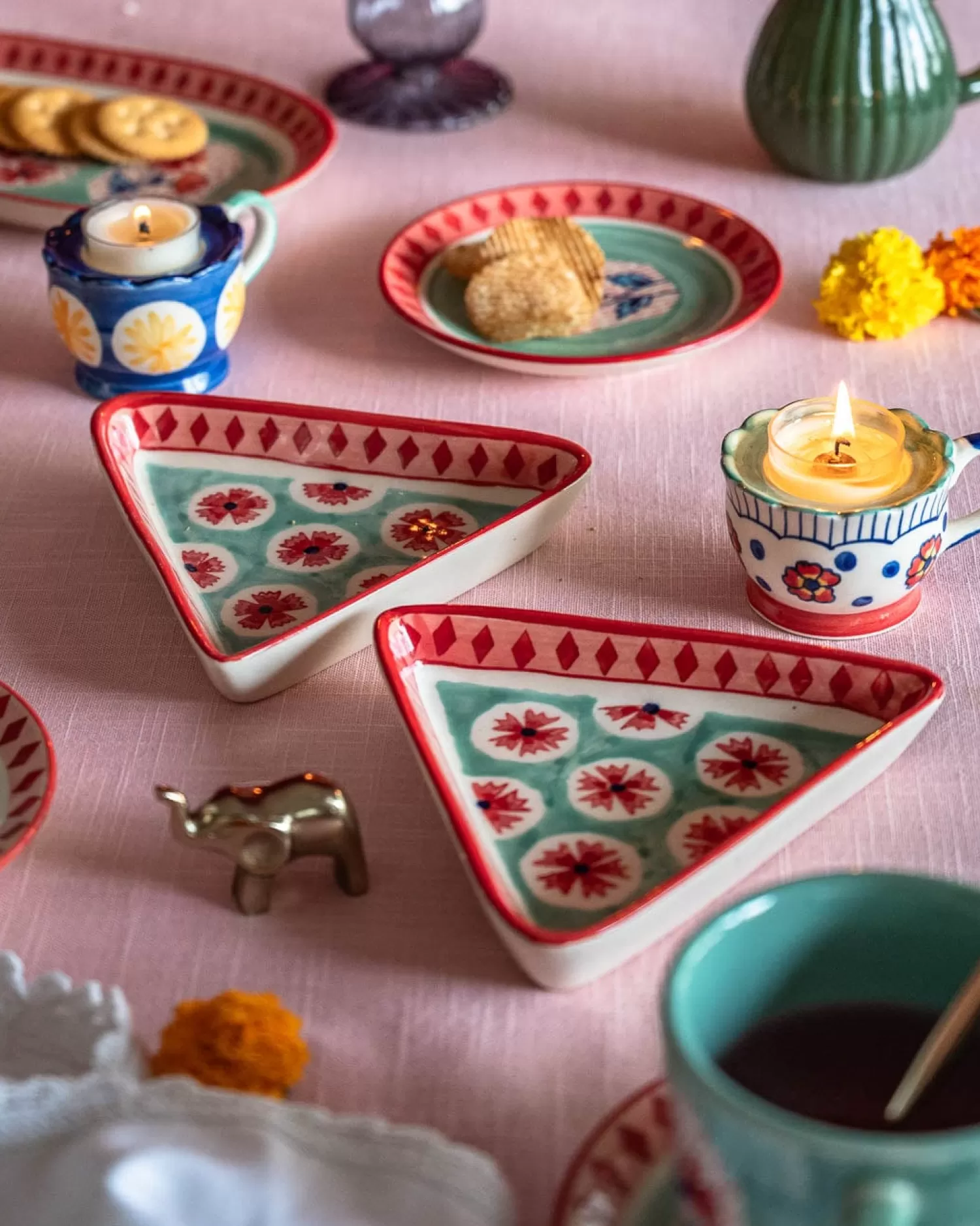 * Bowls^Poppies & Play Handpainted Triangular Plates - Set Of 2