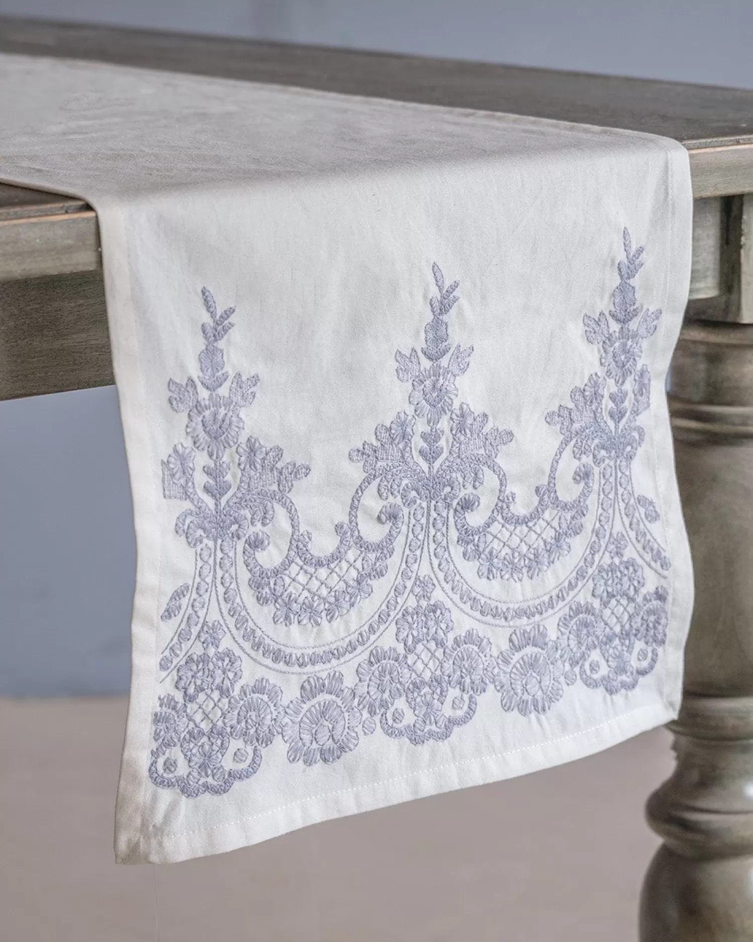 * Table Linen & Accessories^Roshanara Blue Runner