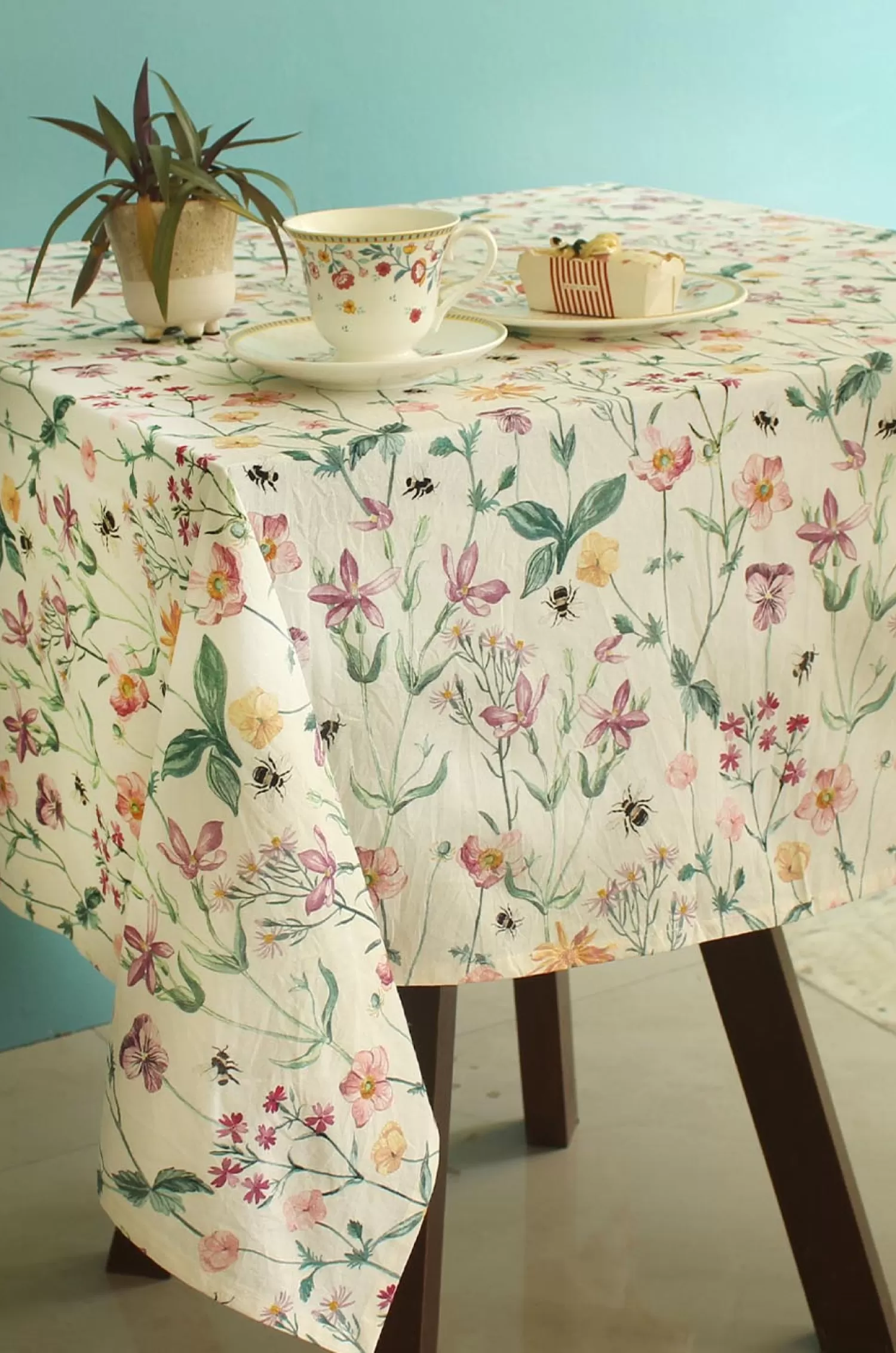 Ocean Table Linen & Accessories^Runa Table Cover - 4 Seater