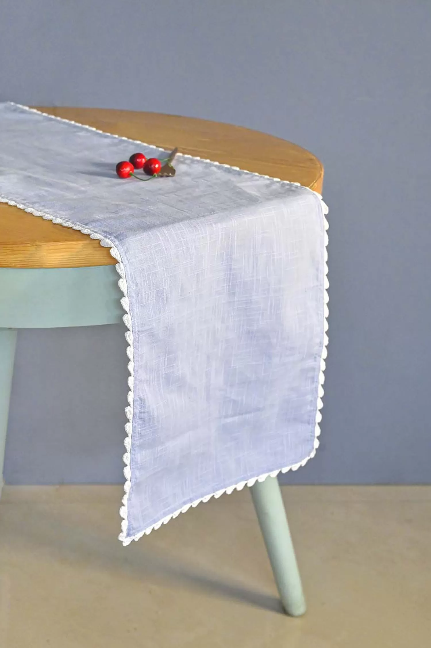 RKPH Table Linen & Accessories^Silver Mist Hand Crochet Table Runner