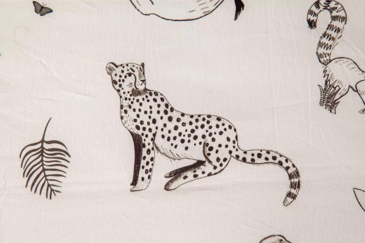 ZOOKEEPER Kids^ Jungle Stories Sheet And Shams Set - Flat Sheet Single