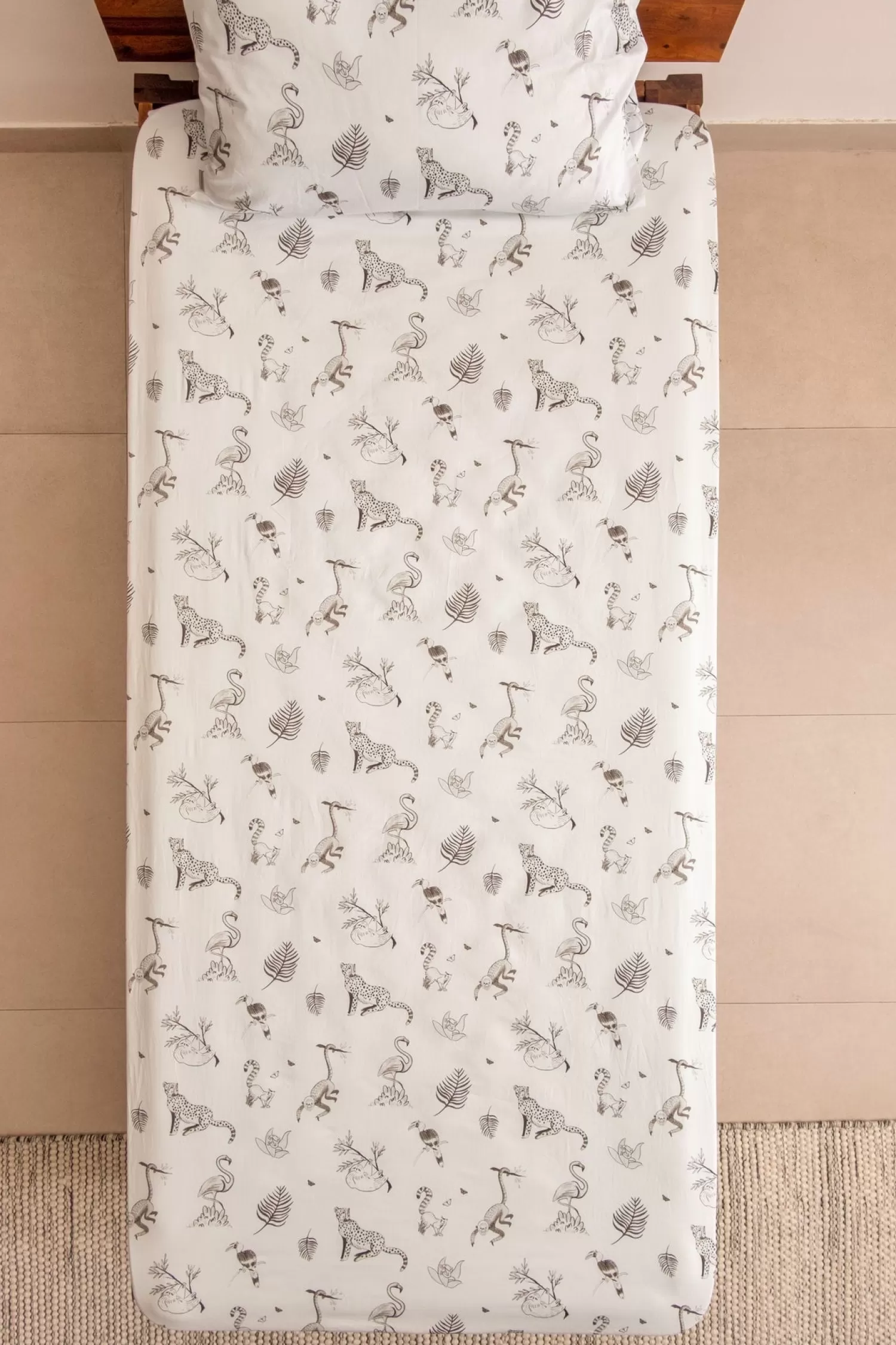 ZOOKEEPER Kids^ Jungle Stories Sheet And Shams Set - Flat Sheet Single